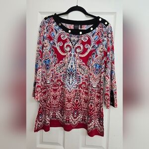 Red and White Graphic 3/4 Sleeve Tunic Blouse